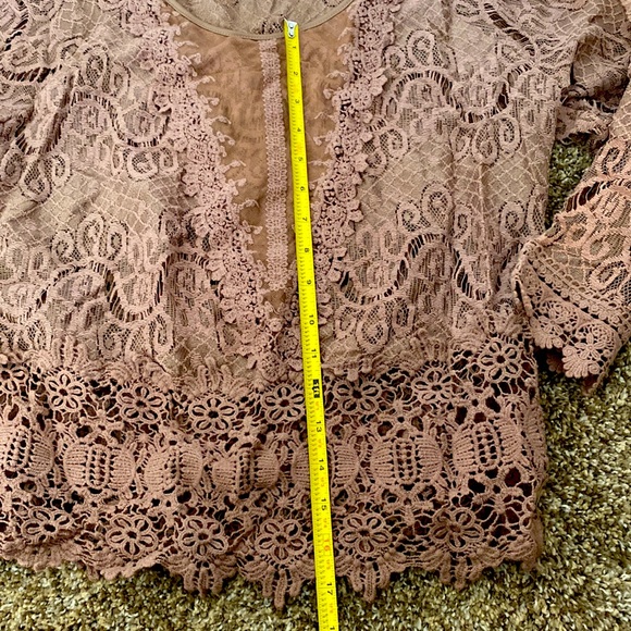 Ultra Pink L half sleeve lace blouse - Picture 6 of 8